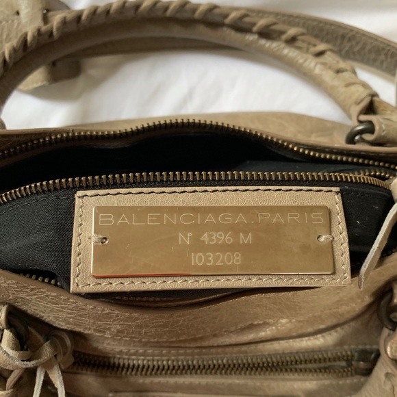 BALENCIAGA CiITY BAG. Authentic. - Picture 3 of 13